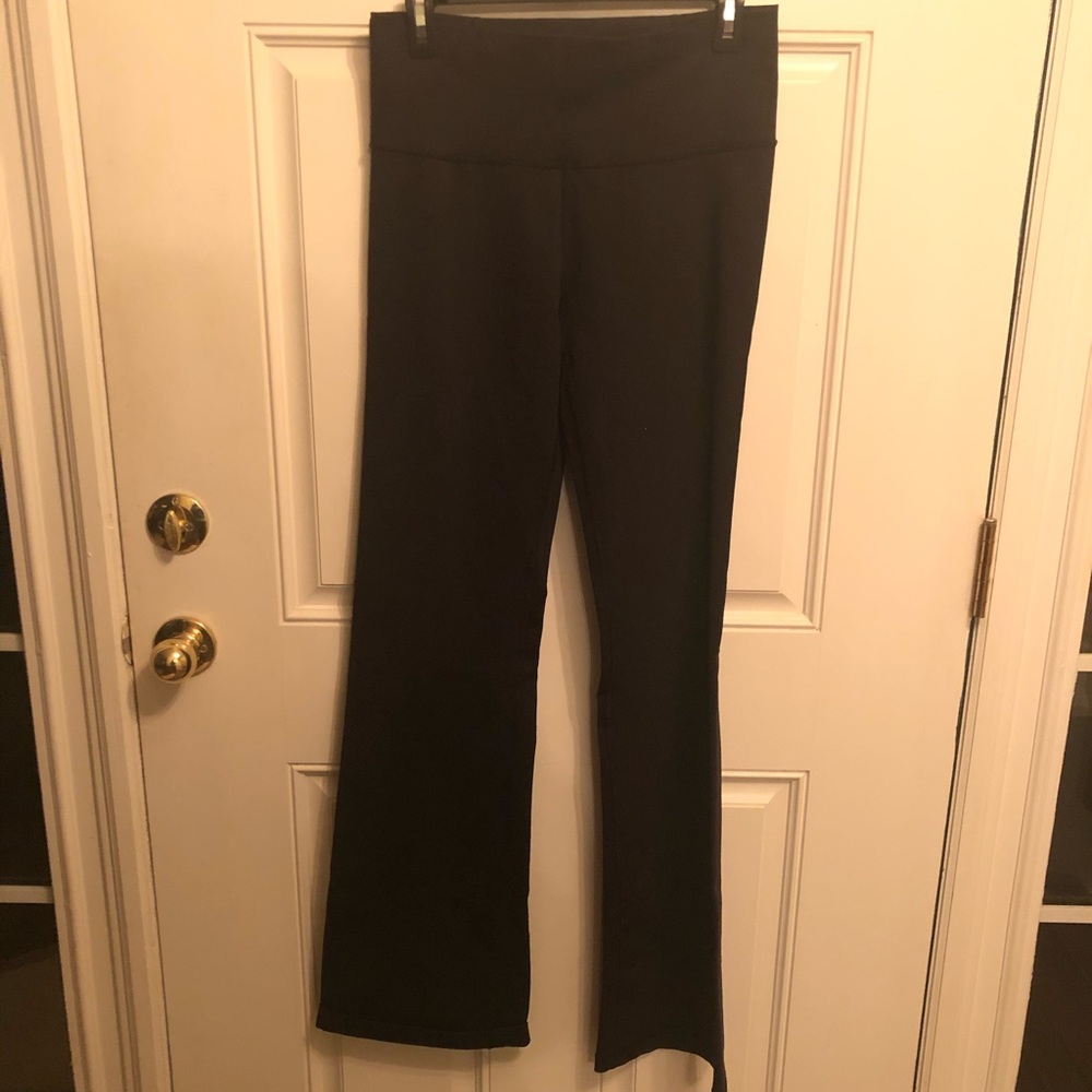 Lululemon yoga pants